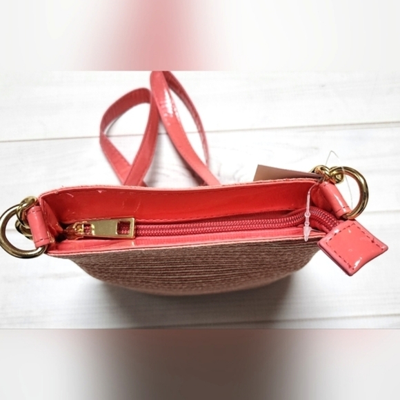 Charlie Paige Pink and Cream Straw Crossbody Bag - New With Tags - Picture 3 of 7